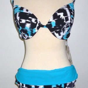 New with tag Silver by Gottex Bikini Top sz 36G Bottom sz 14. Tag price $106